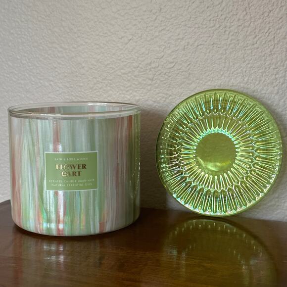 new! Bath & Body Works Flower Cart Glass Lid 3-Wick Candle Spring Green - Picture 1 of 5